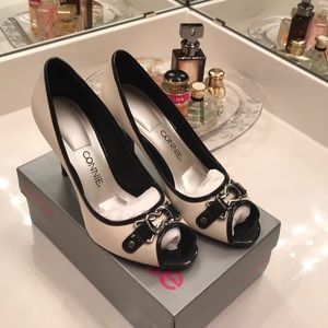 Connie heels black and white